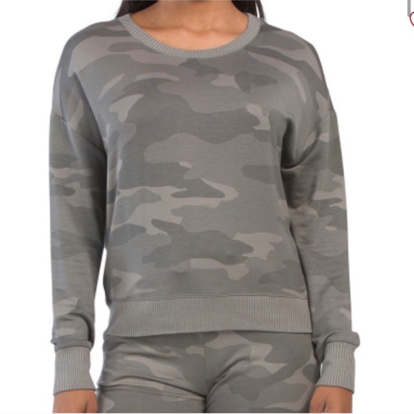 NWT Splendid Camo Pullover - Picture 9 of 10
